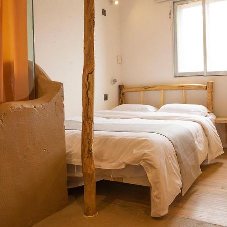 Right Here Hotel Dunhuang Eksteriør billede
