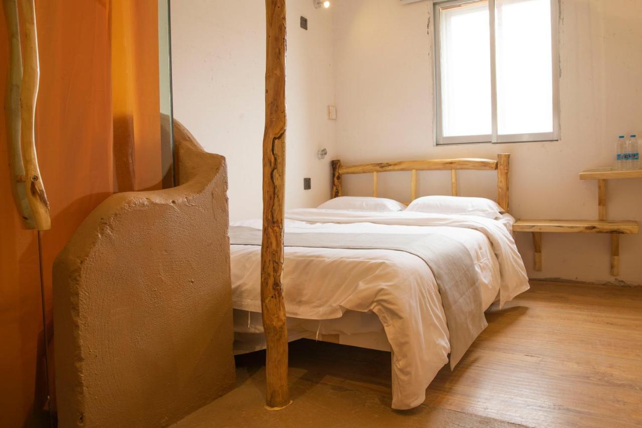 Right Here Hotel Dunhuang Eksteriør billede