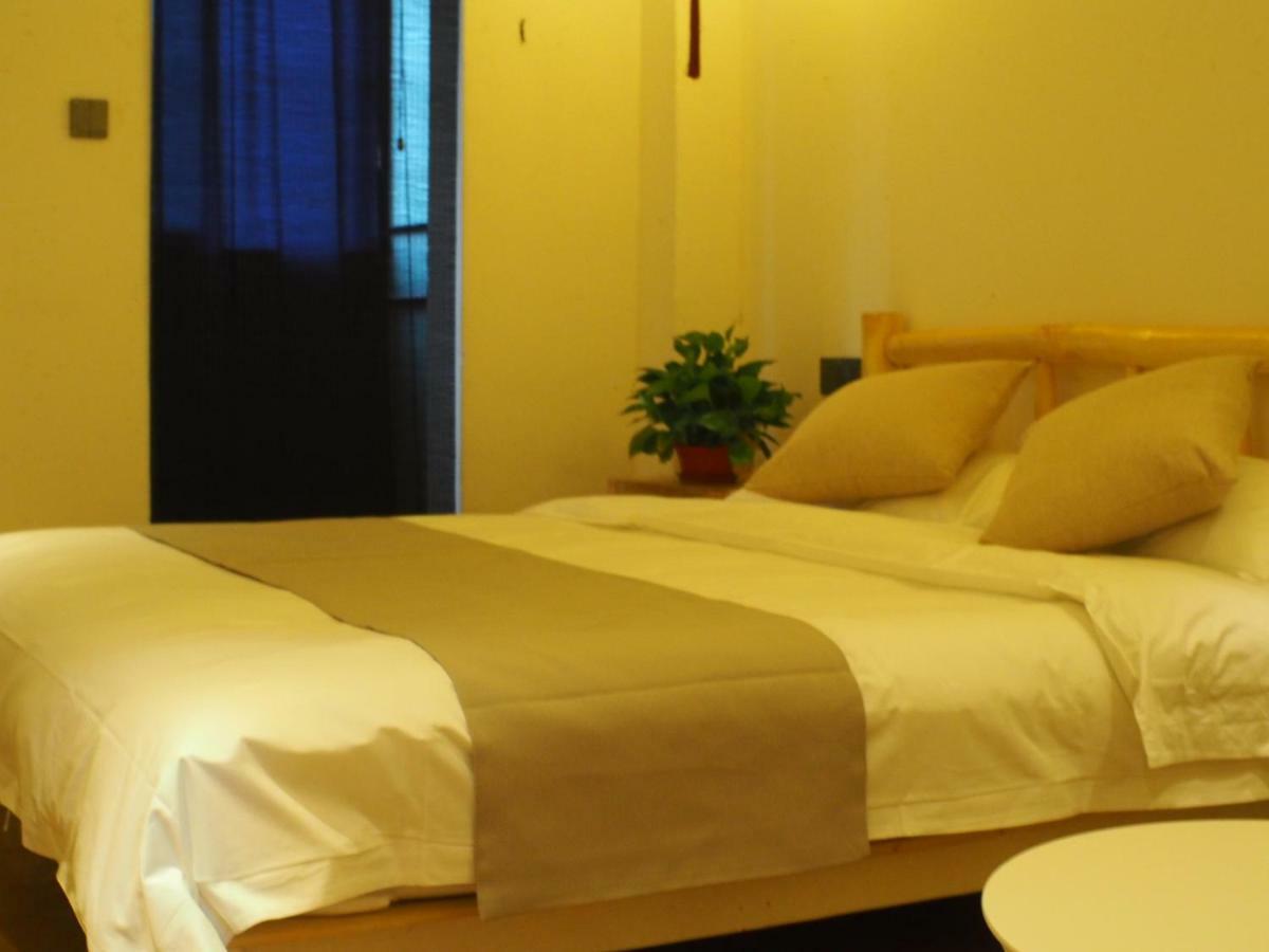 Right Here Hotel Dunhuang Eksteriør billede